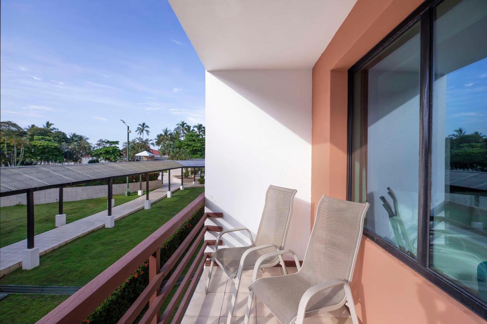 Best Western Jaco Beach All Inclusive Resort Екстериор снимка